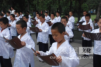 老子故里天静宫住持李福应邀作为贵宾参加“祈福中华·论道中岳”活动